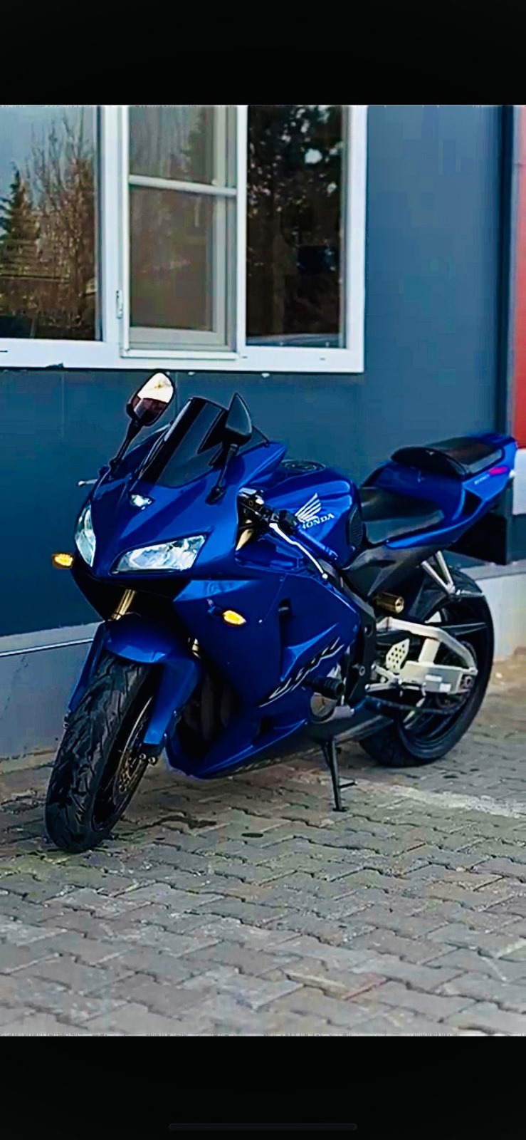Motor Resmi